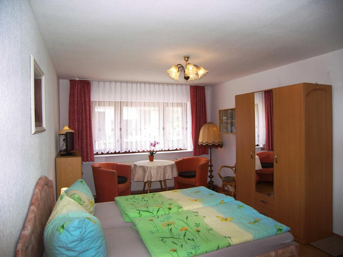 Ferienhaus Alice 10 Gehminuten Vom Strand Entfernt Heringsdorf  Luaran gambar